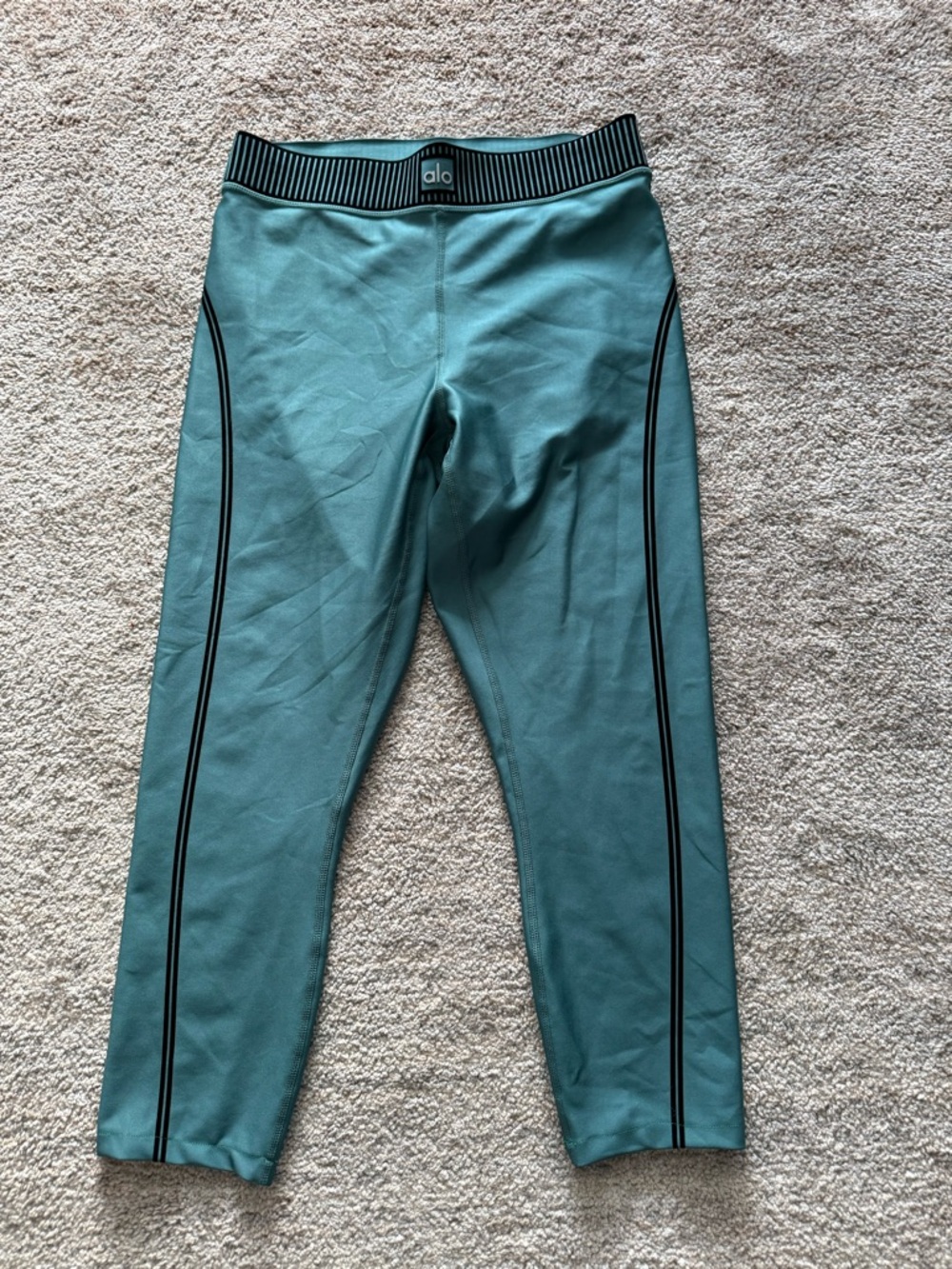Airlift High-Waist 7/8 Line Up Legging